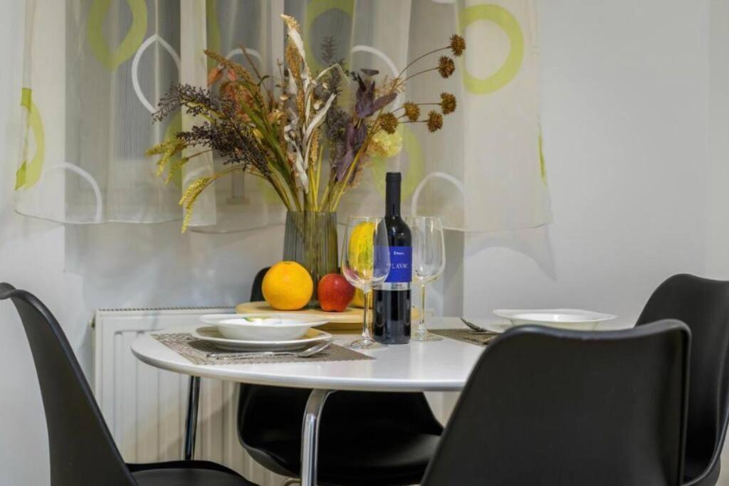 One Downtown Apartment Zagreb Luaran gambar